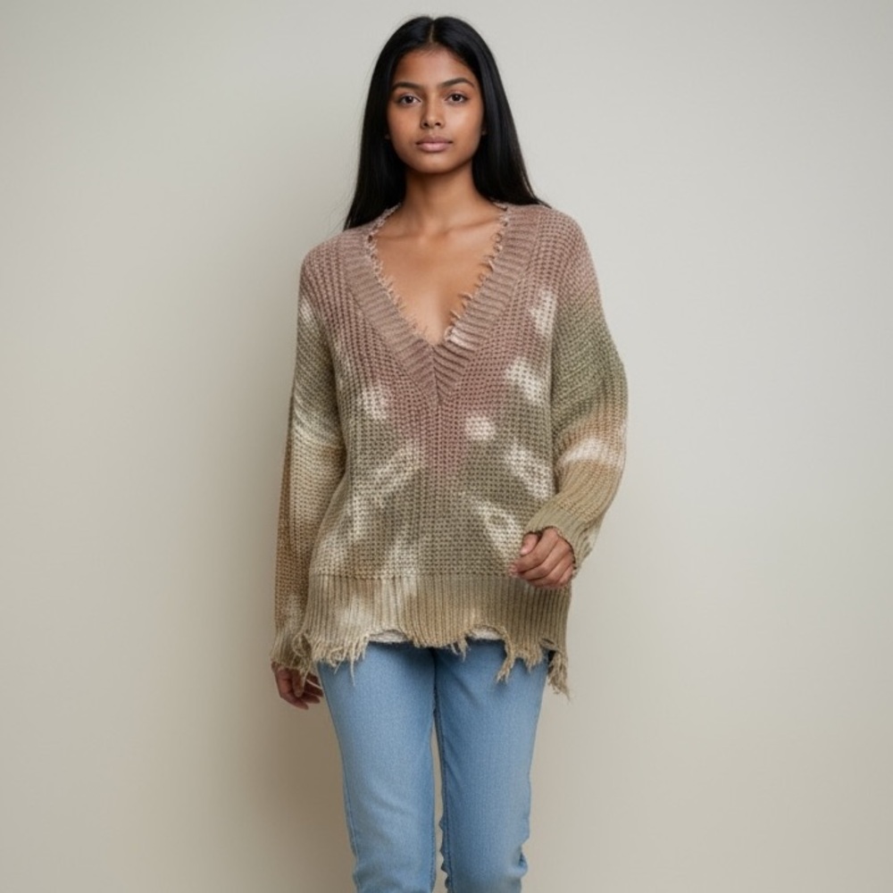 MAIN STRIP - SZ S -TIE DYE SWEATER PULLOVER VNECK RAW EDGES -‎  DISTRESSED  B22